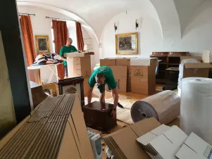 Crating & Packaging of Antiques