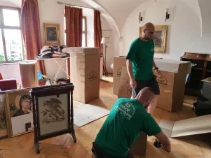 Crating & Packaging of Antiques